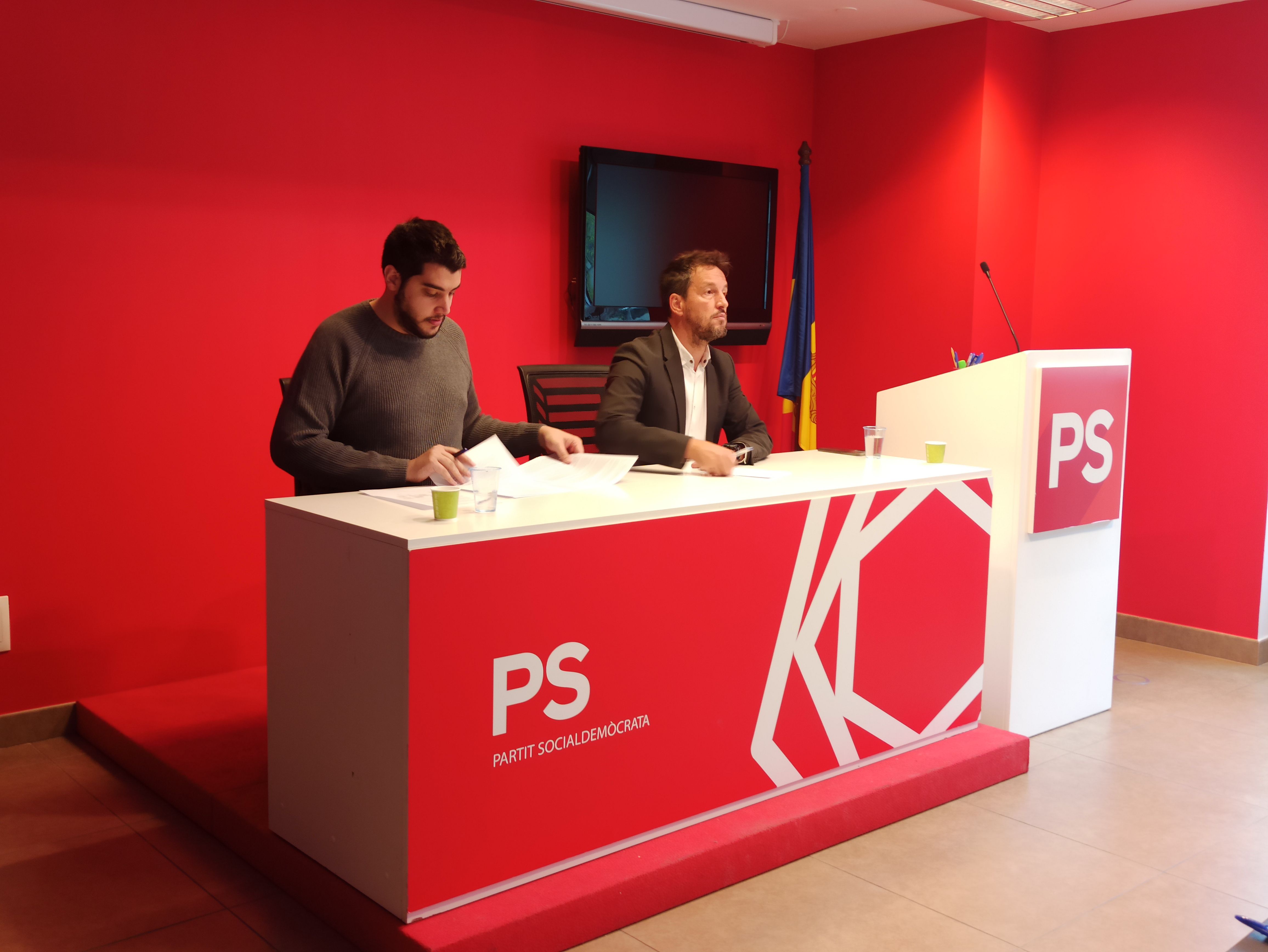 Pere Baró i Pere López durant la compareixença d'aquest dimecres.