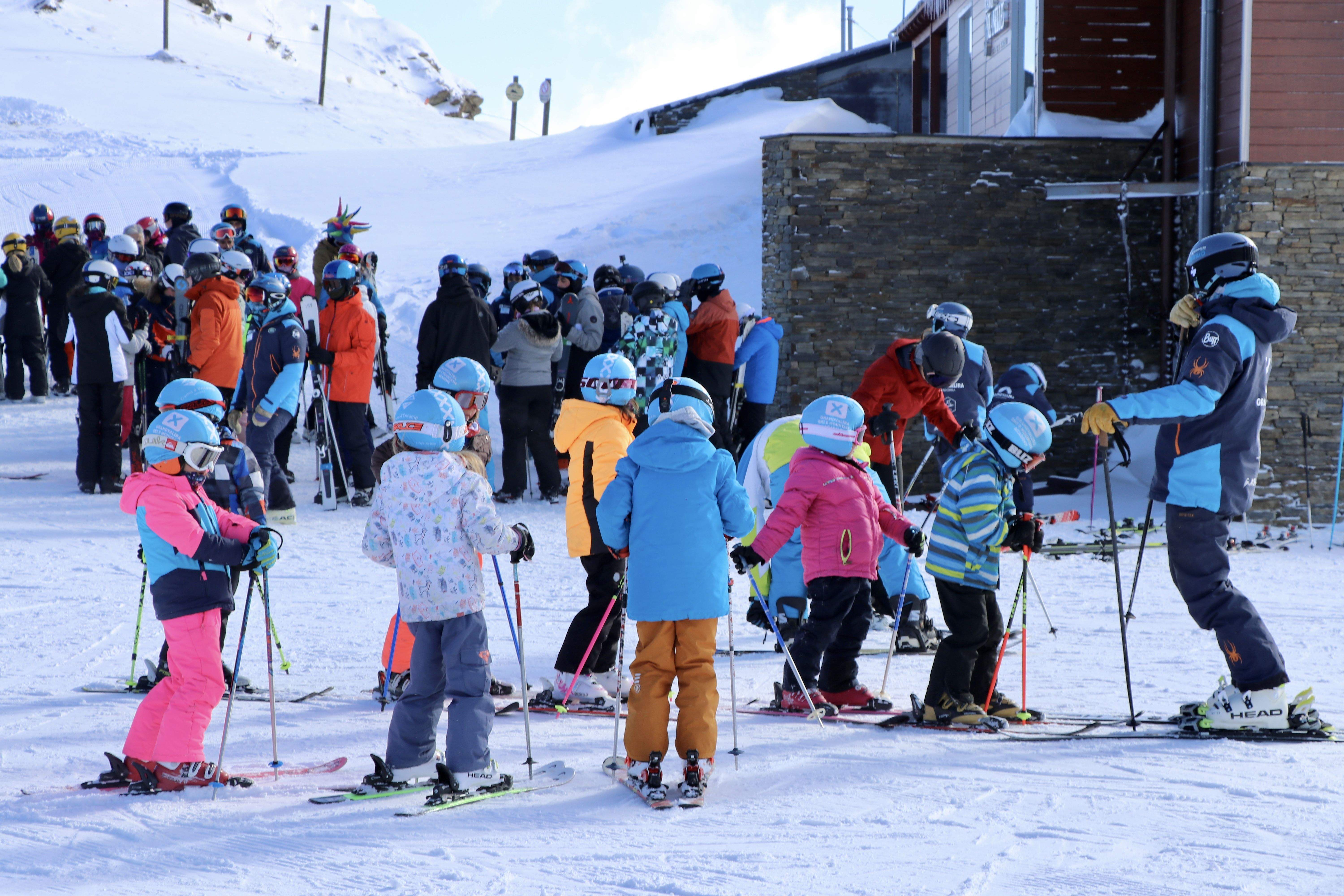 Cloenda de l'escola d'esquí d'Encamp.