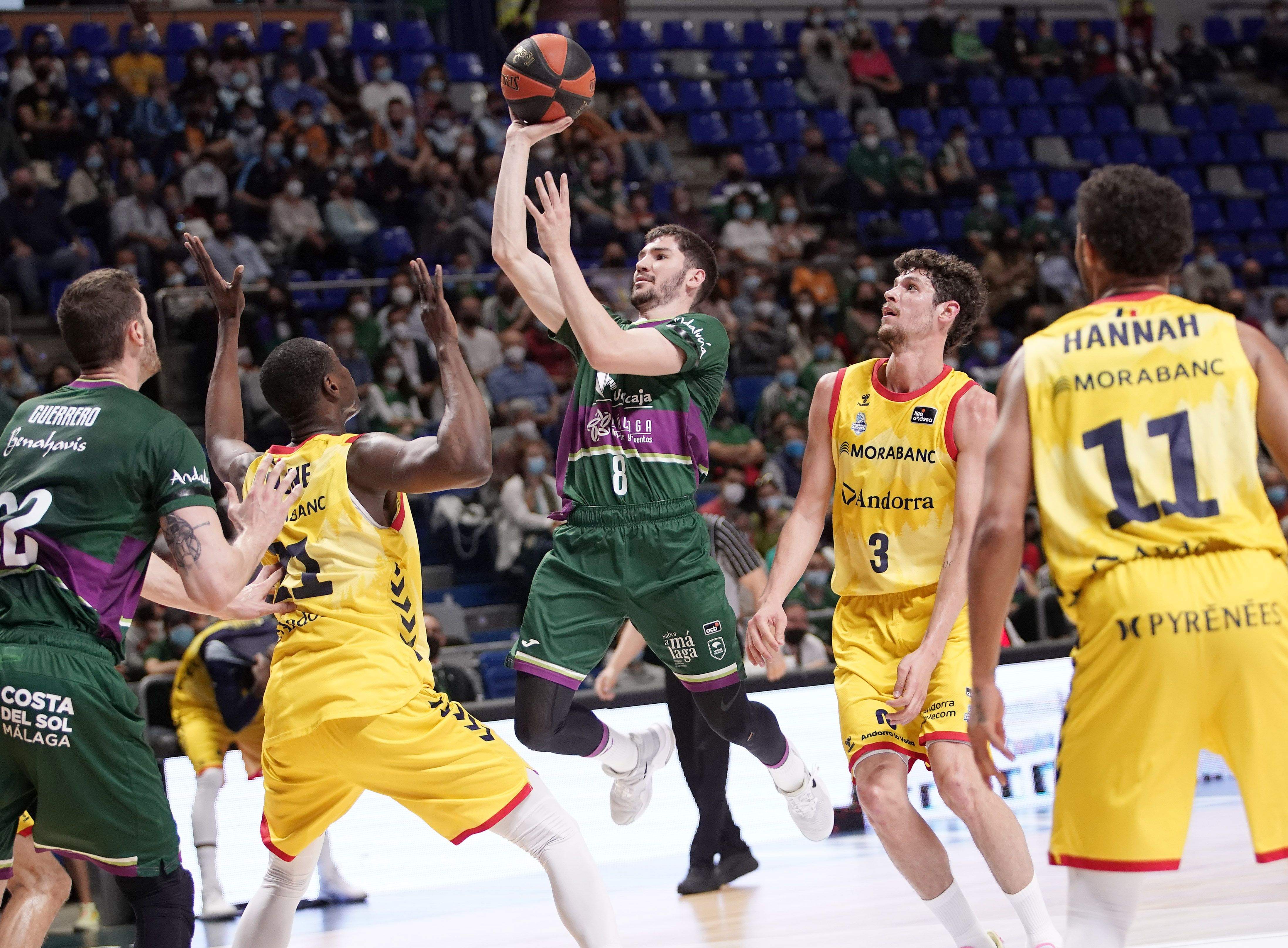 Un instant del partit entre Unicaja i MoraBanc.