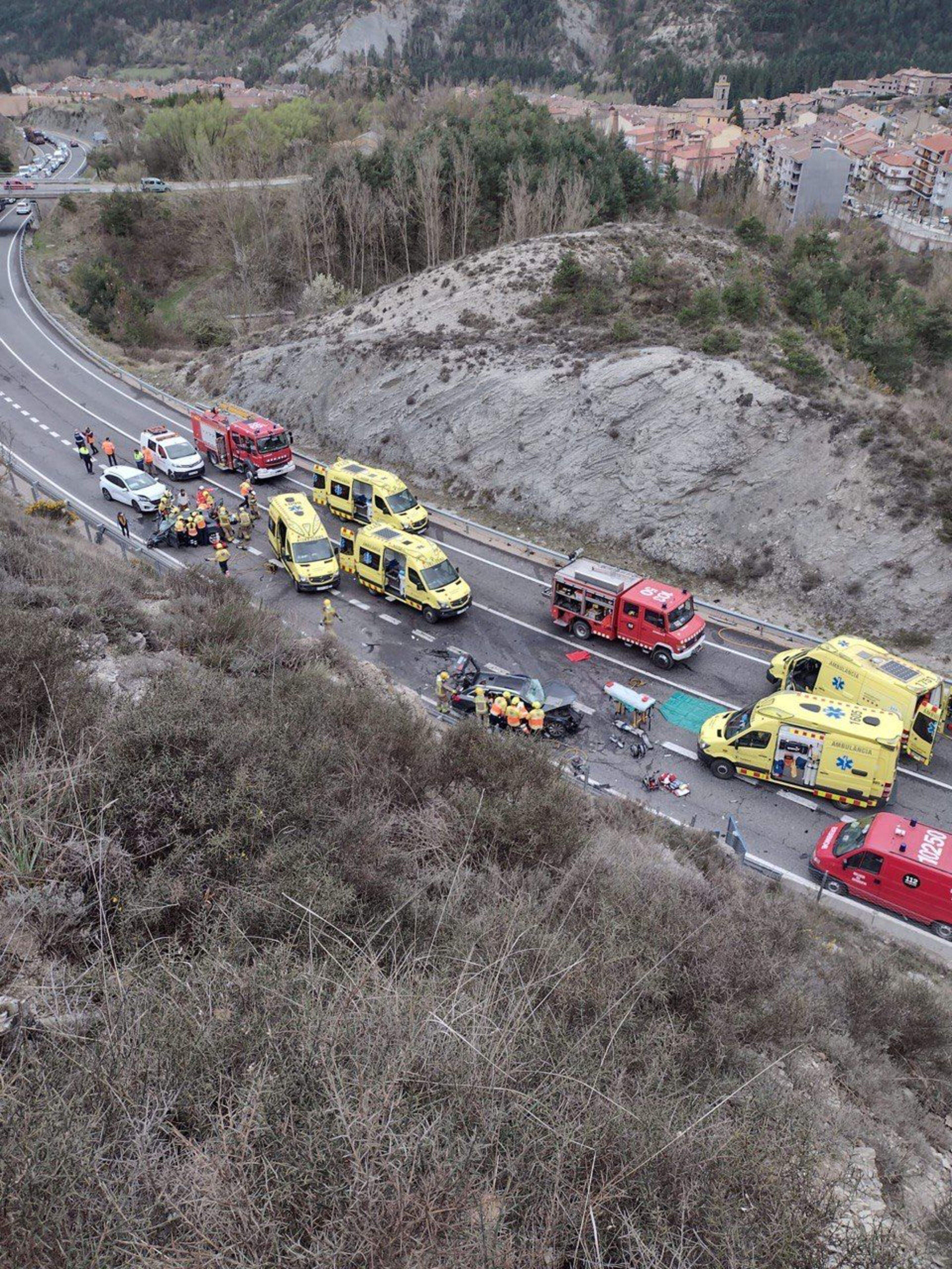 Una vista general de la situació posterior a l'accident.