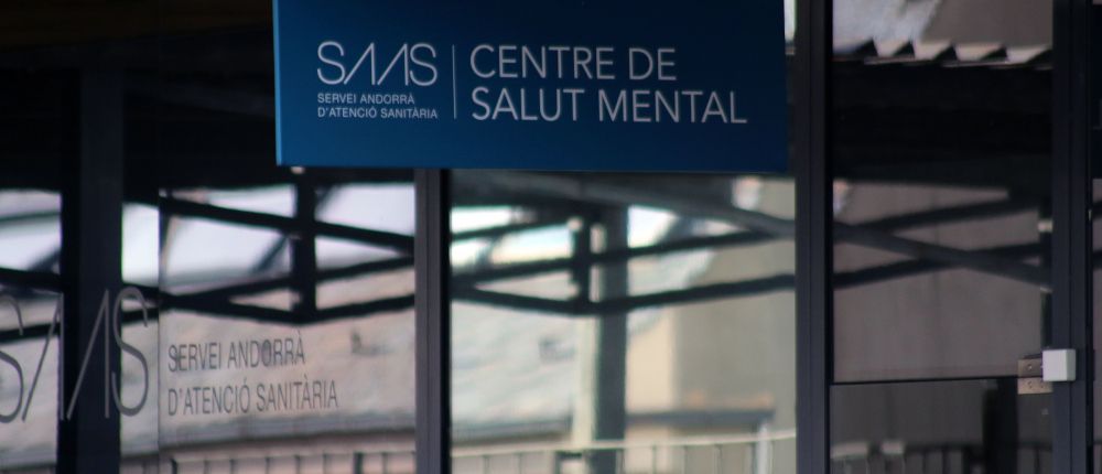 Diversos professionals poden derivar cap al programa.