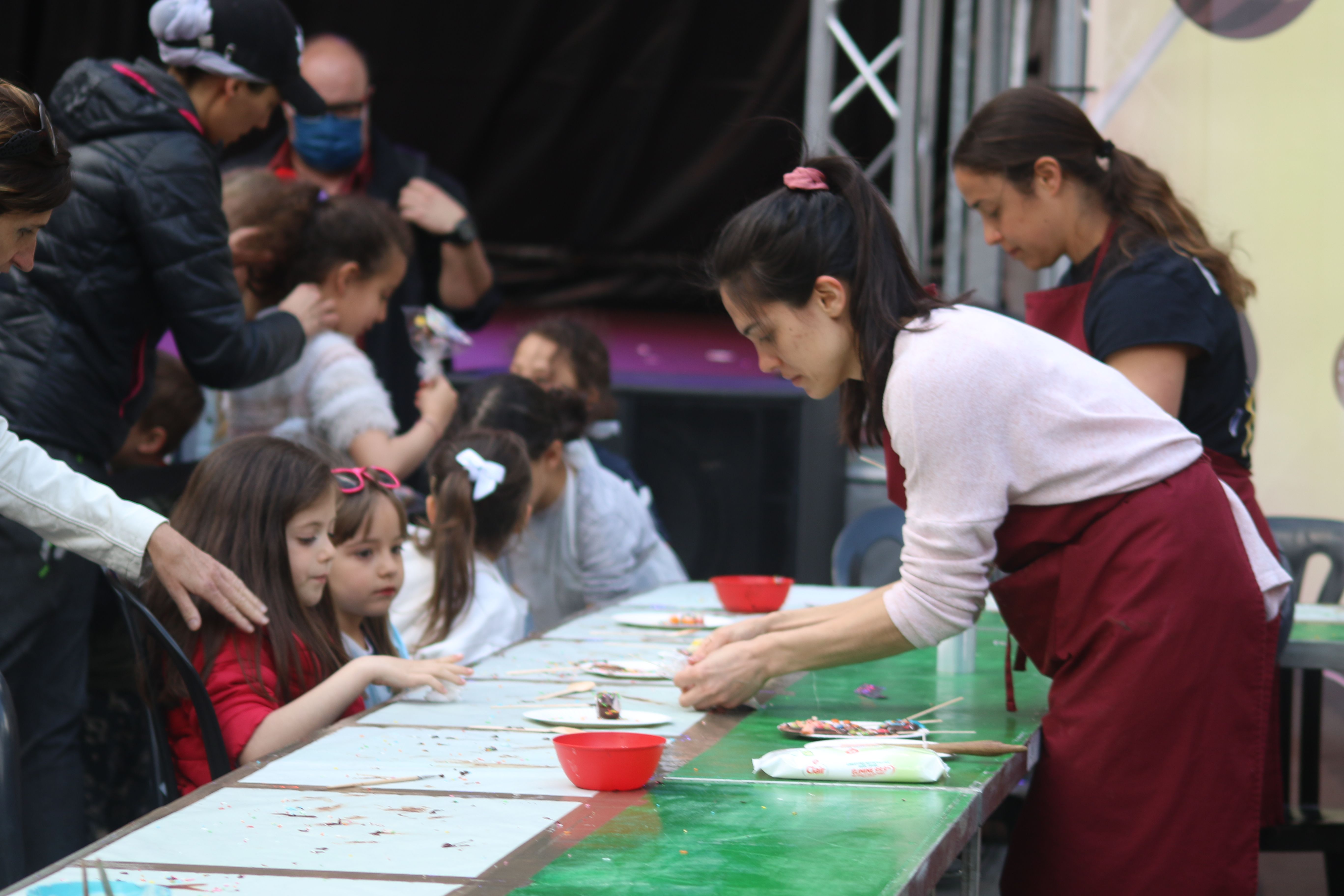 Un taller infantil de xocolata, aquesta tarda de Dilluns de Pasqua.