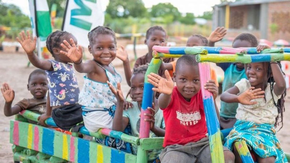 Infants als quals dona suport Unicef a Zàmbia.