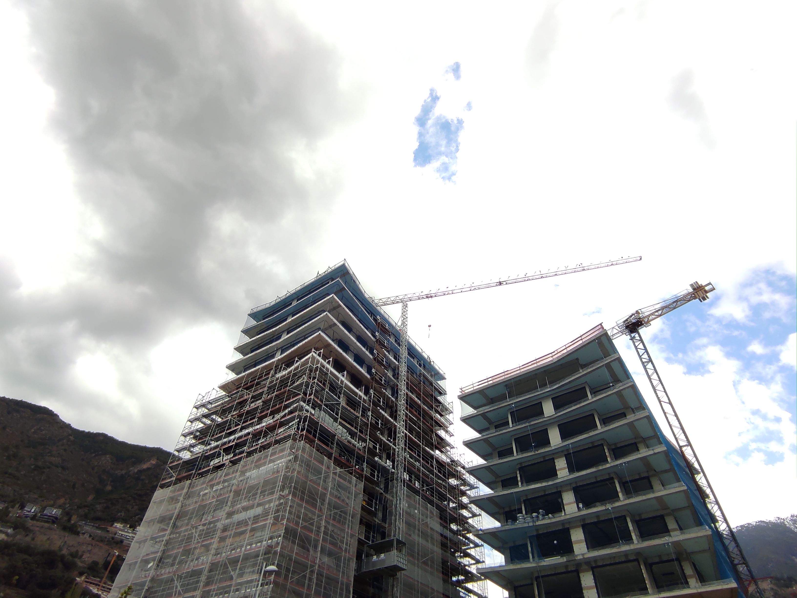 Dues de les torres del Clot d'Emprivat.