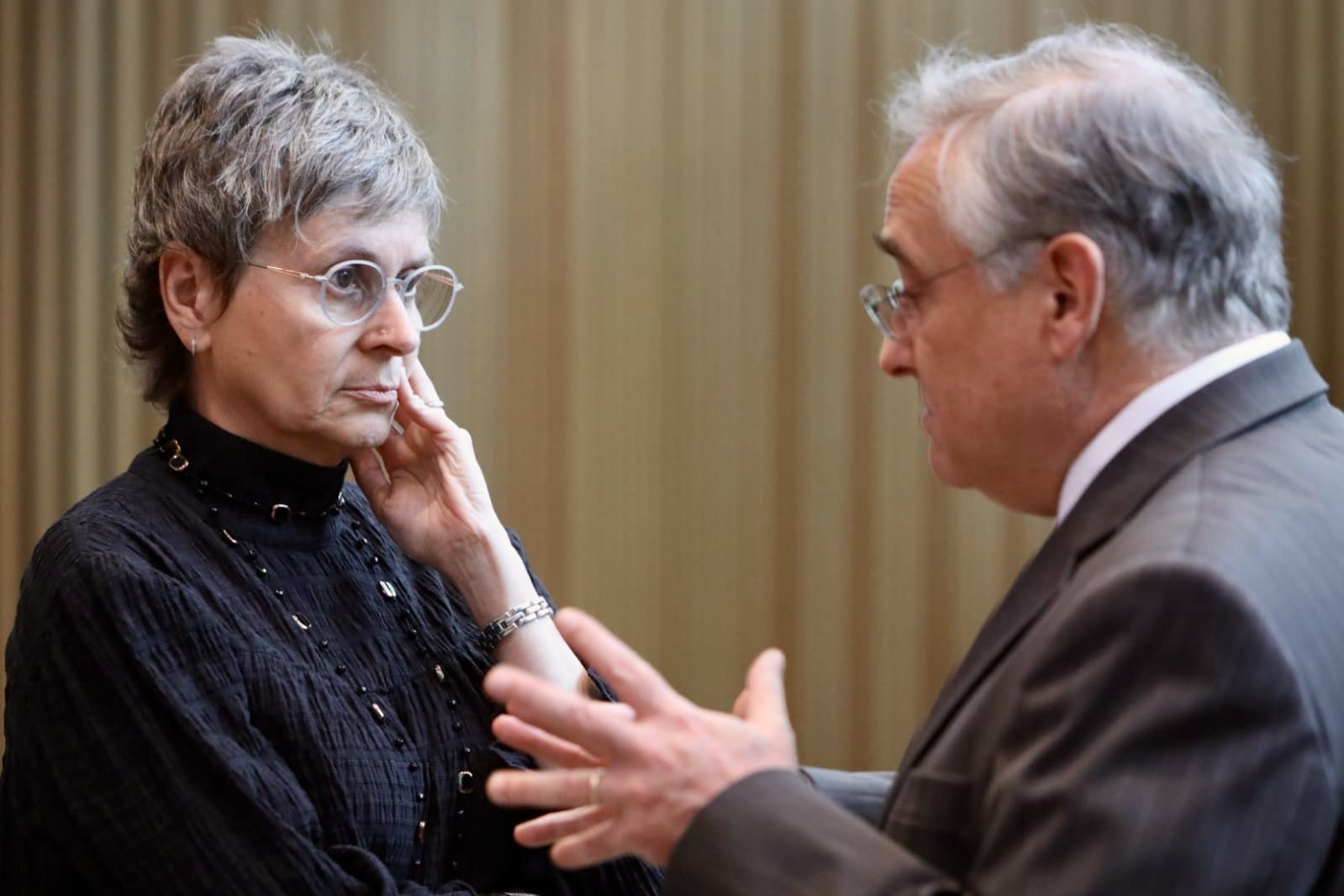 Vela ha protagonitzat el debat amb el ministre Albert Font.