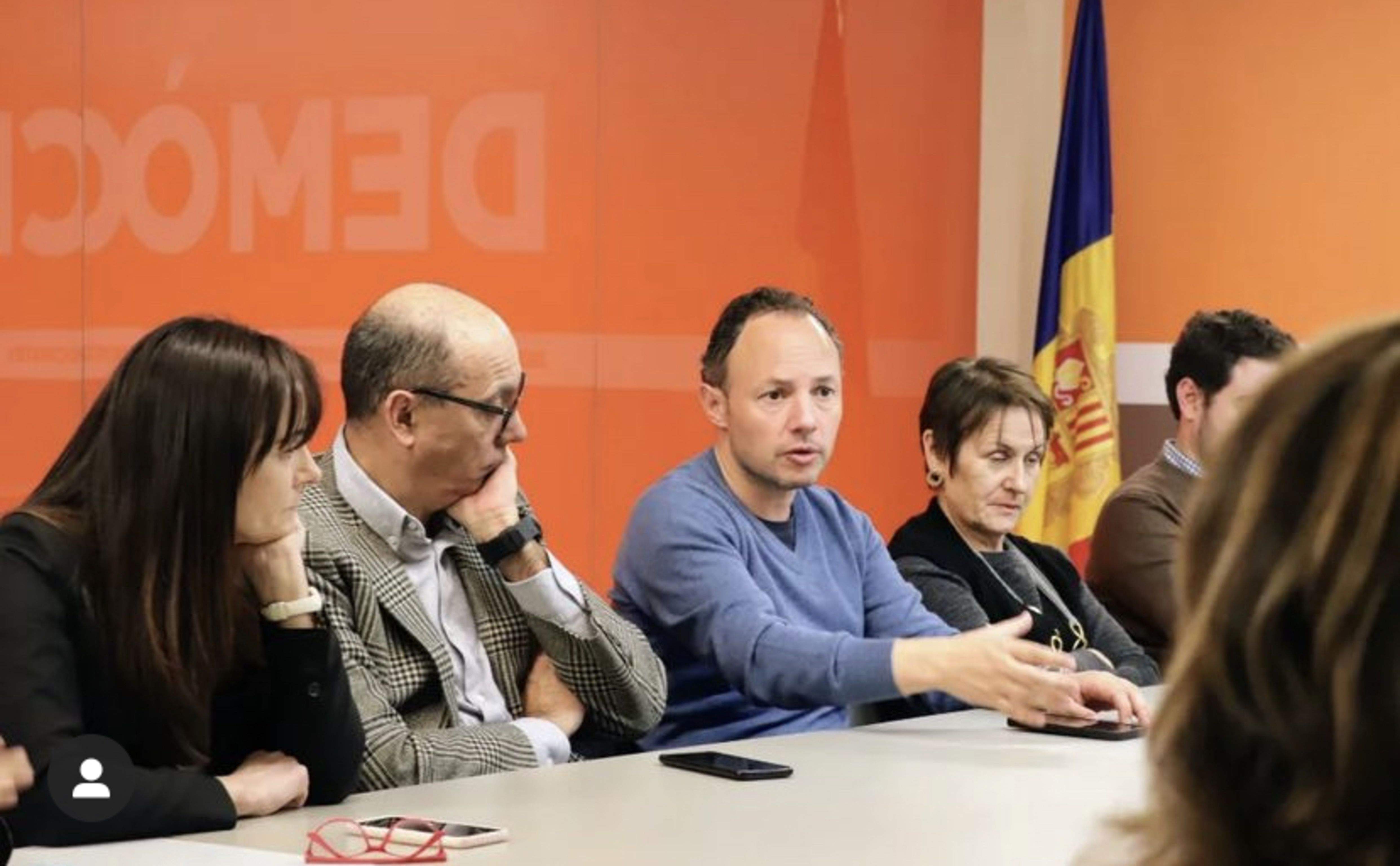 Xavier Espot en una reunió recent de l'executiva demòcrata.