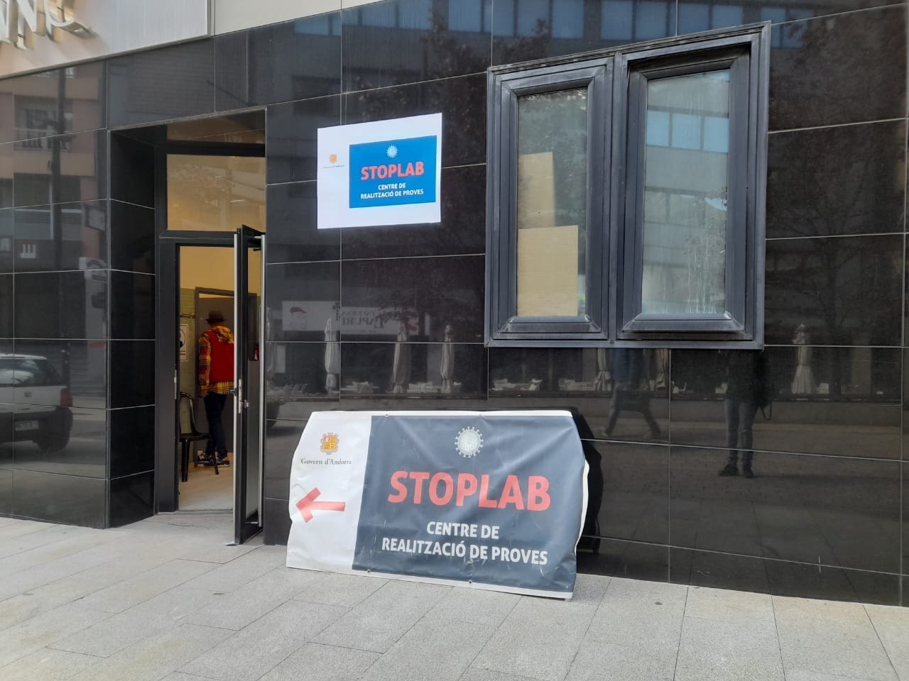 L'stop lab al passatge Europa