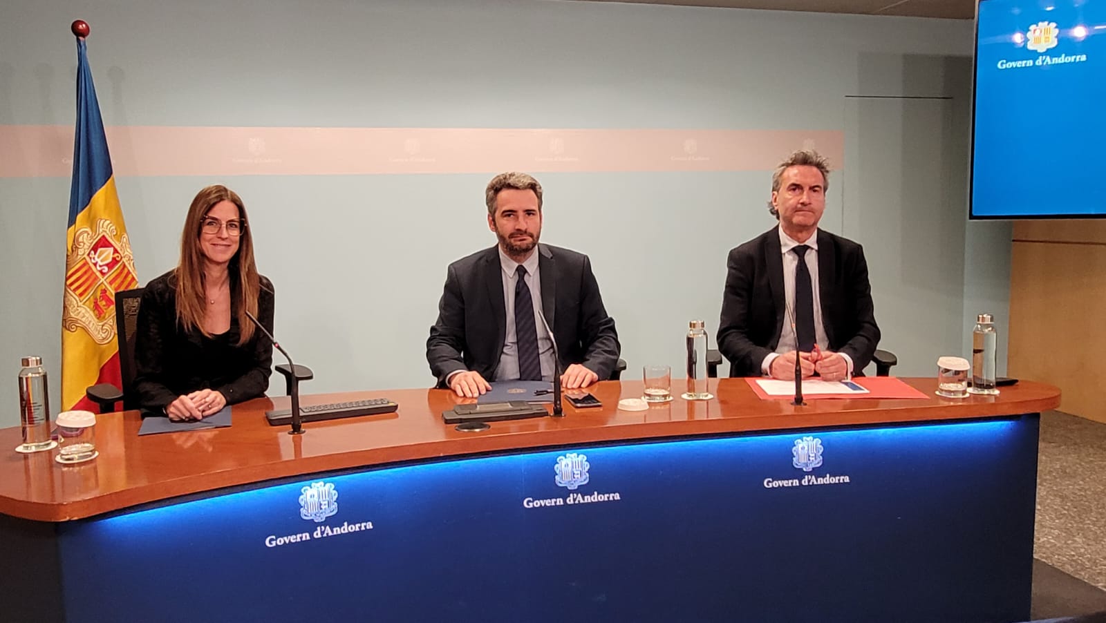 Riva, Jover i Ruiz, durant la presentació de les subvencions atorgades.