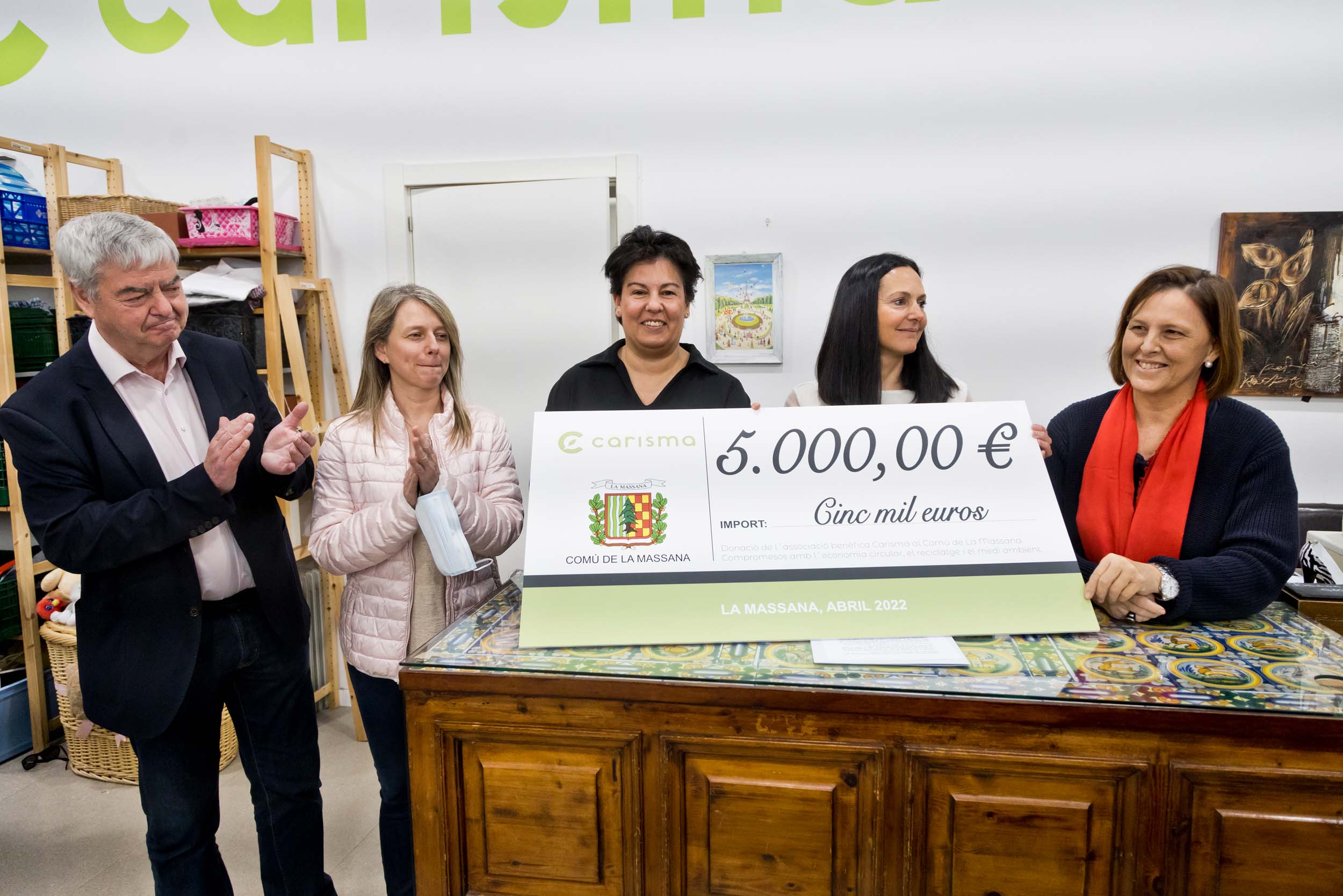 Entrega dels diners a la Massana.